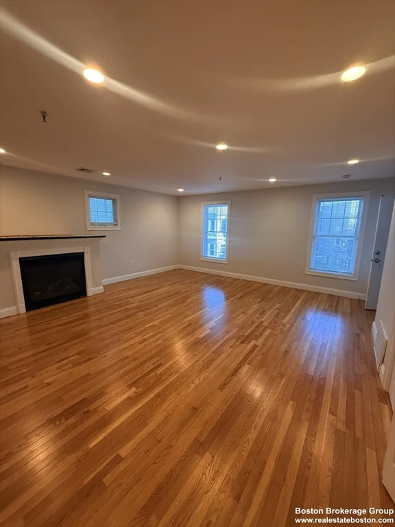 135 Calumet St, Mission Hill