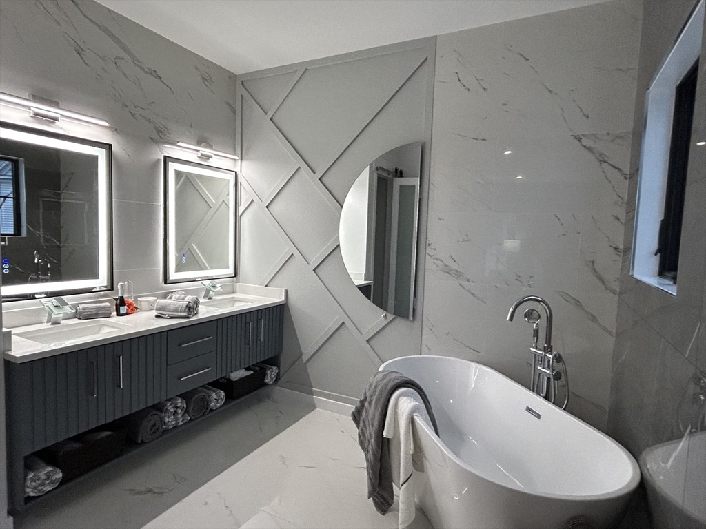 34 Lincoln St, Needham