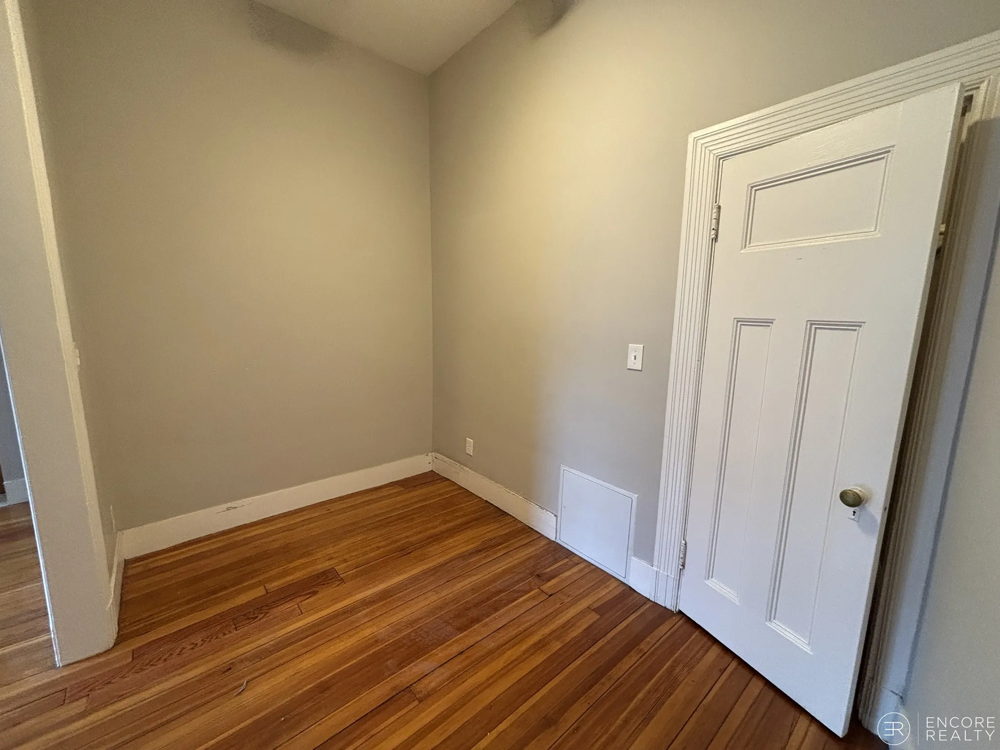 9 Sewall Ave, Coolidge Corner