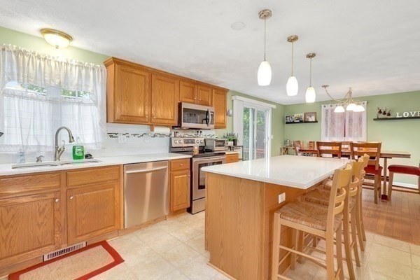 63 Sturgis St, Woburn