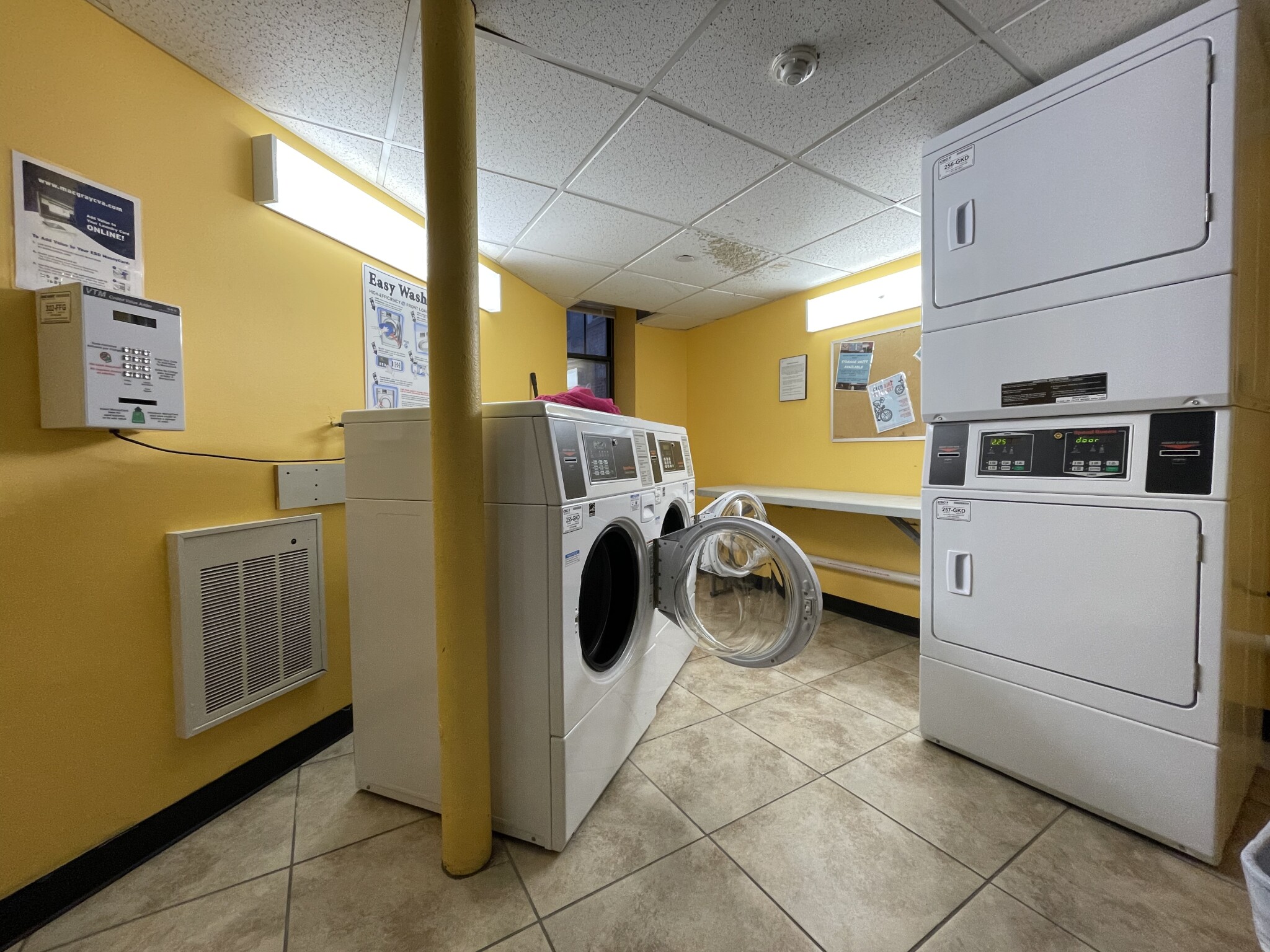 100 Queensberry St, Fenway