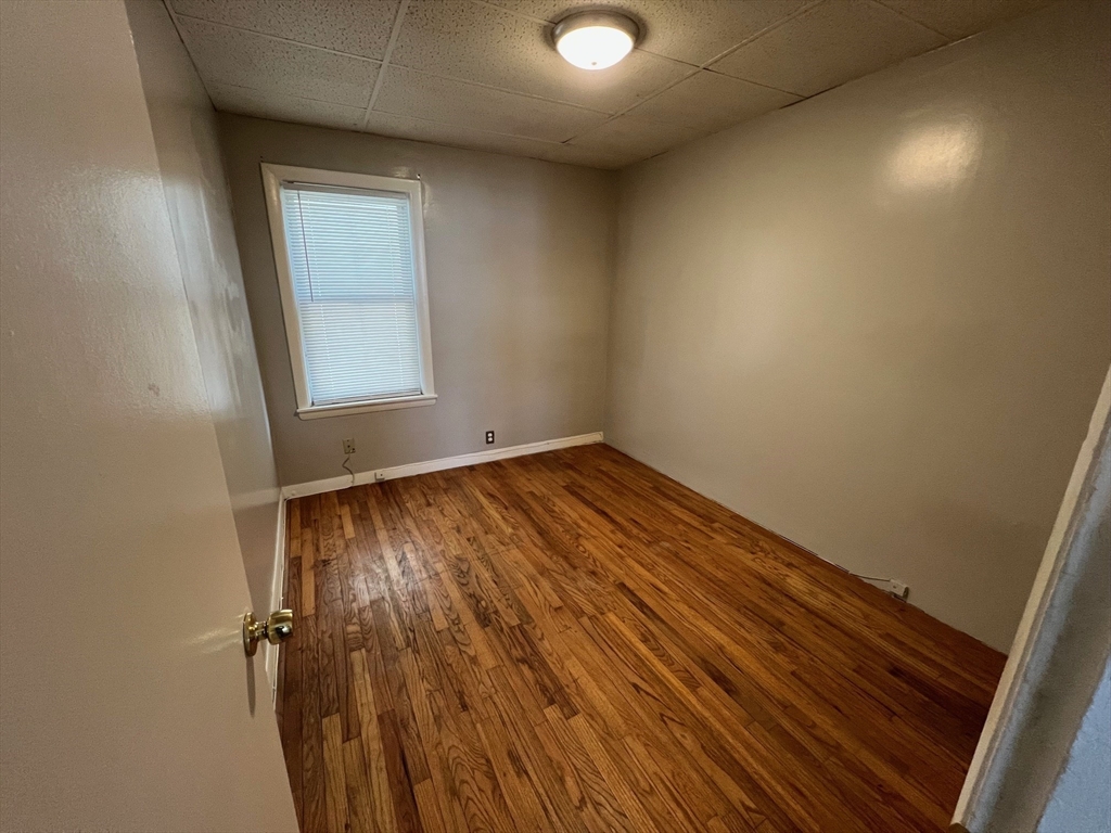 64 Hunter St, Fall River