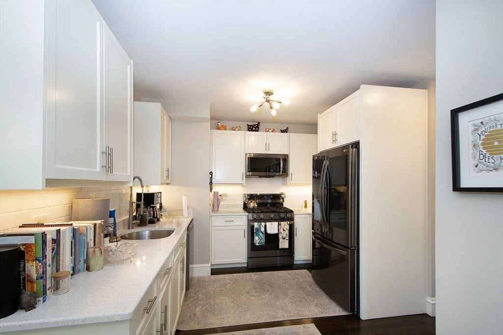 108-110 Elm St, Cohasset