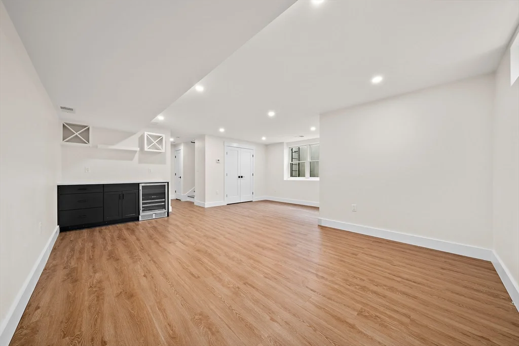 11 Jasset St, Nonantum