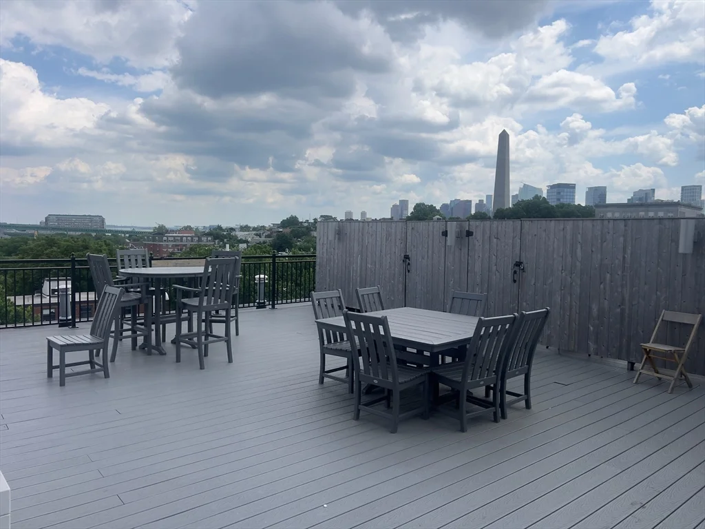 30 Polk St, Charlestown