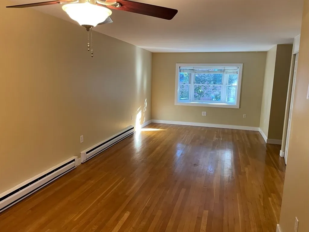 135 Bolton St, South Boston