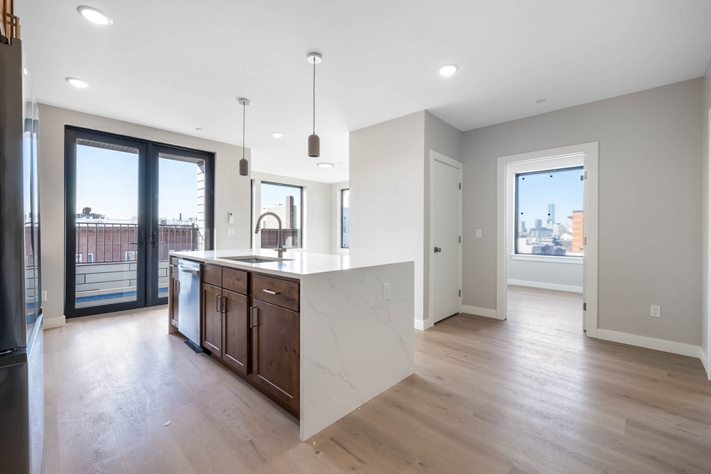 400 W Broadway, South Boston