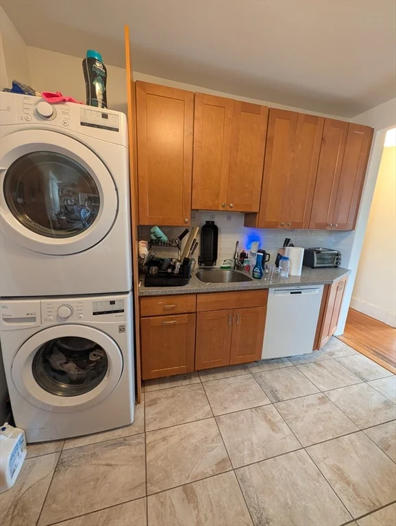 256 Aspinwall Ave, Riverway Island