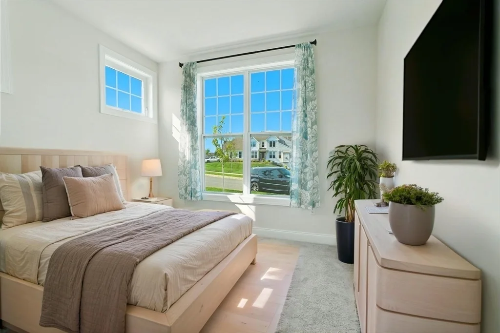 105 Phoebe St, Methuen