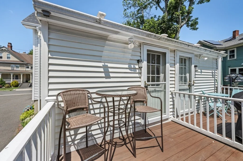 55 Cottage St, Melrose