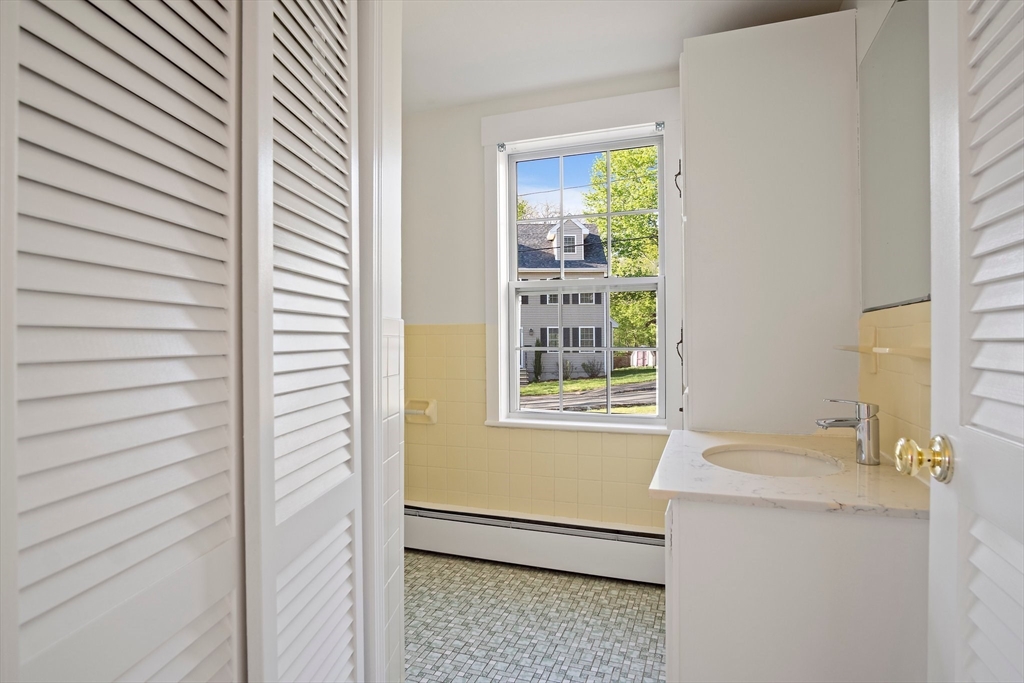 83 Marvin Rd, Melrose