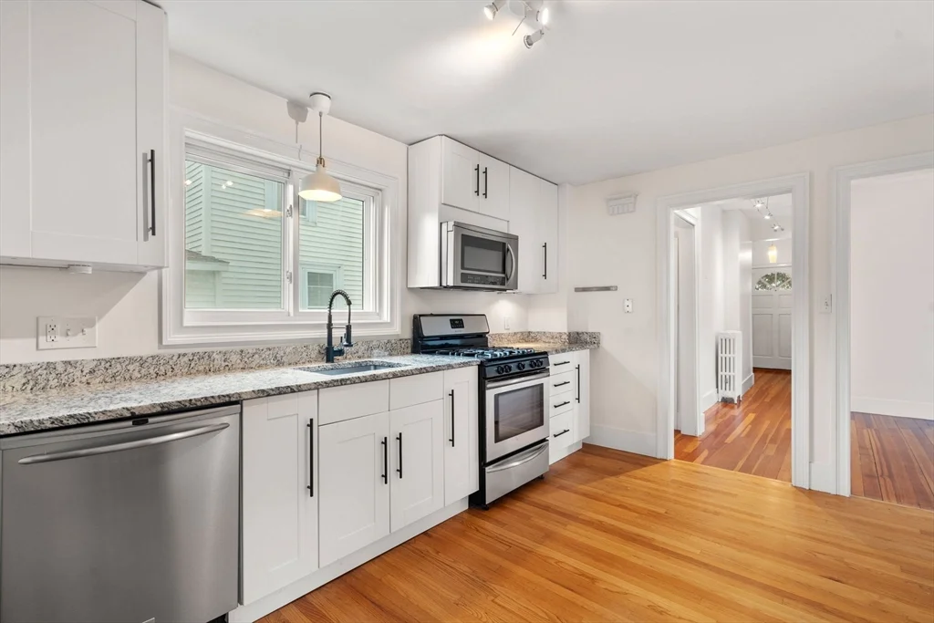 35 Perkins St, Winthrop Beach