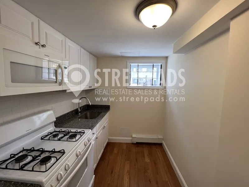 381 Harvard St, Mid-Cambridge