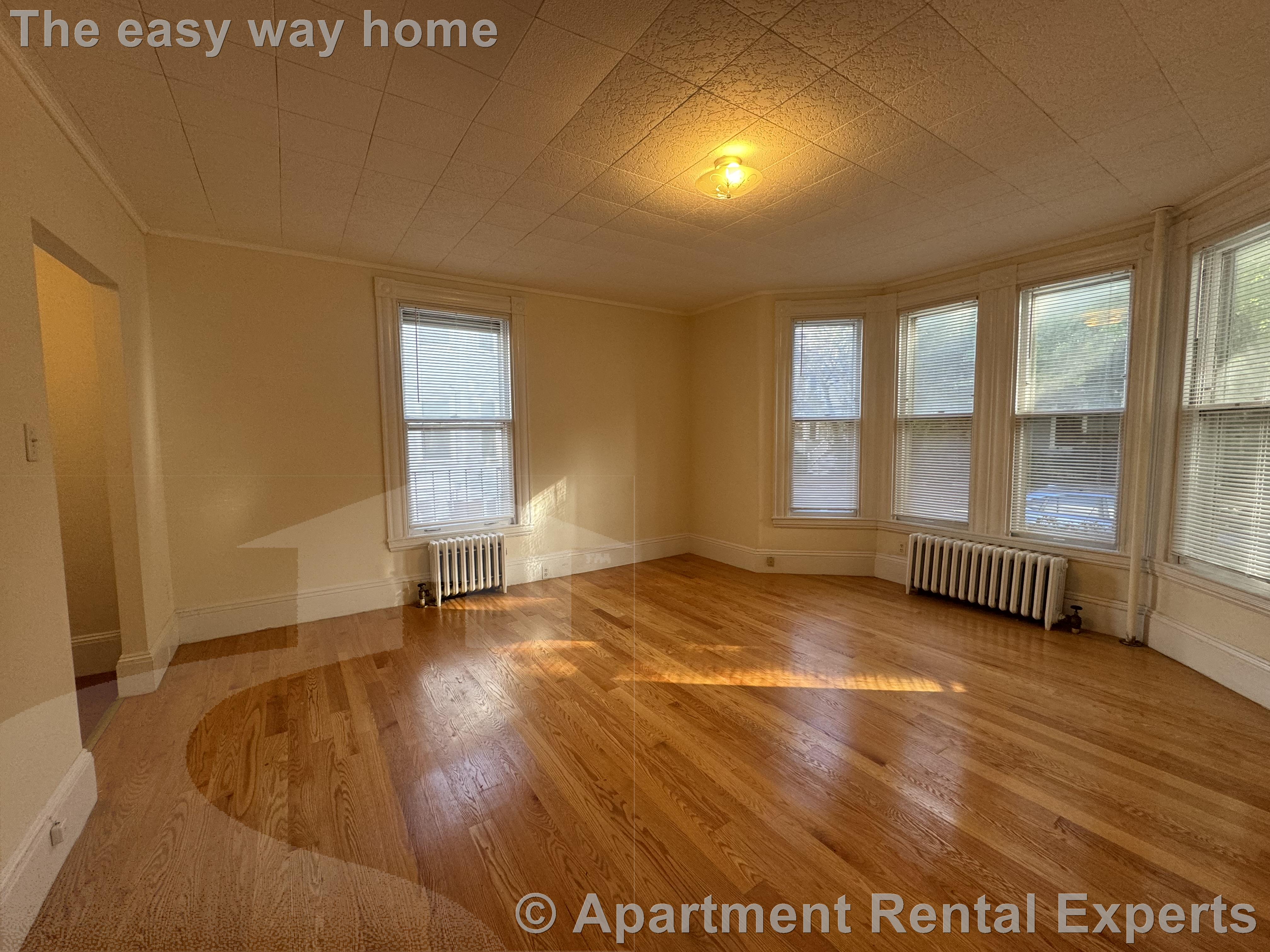 381 Harvard St, Harvard Square