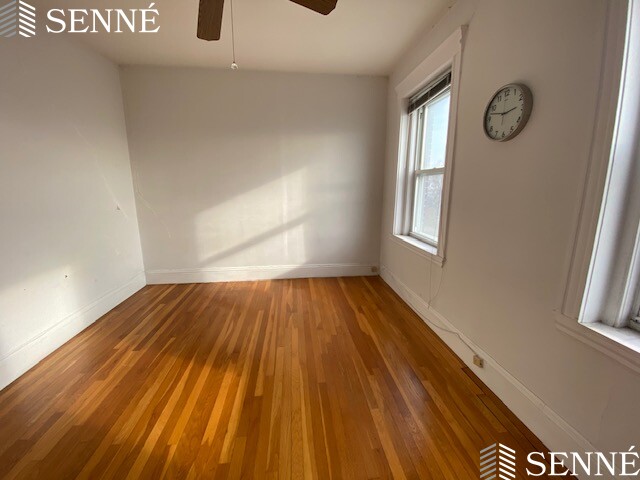 1697 Cambridge St, Mid Cambridge