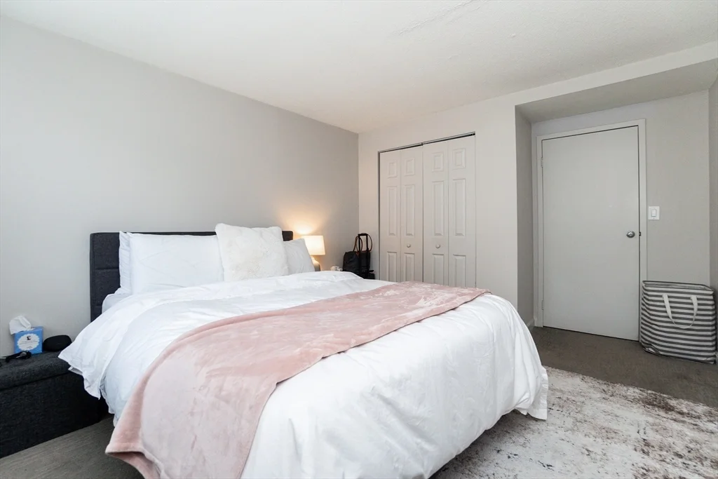 66 Winchester St, Coolidge Corner
