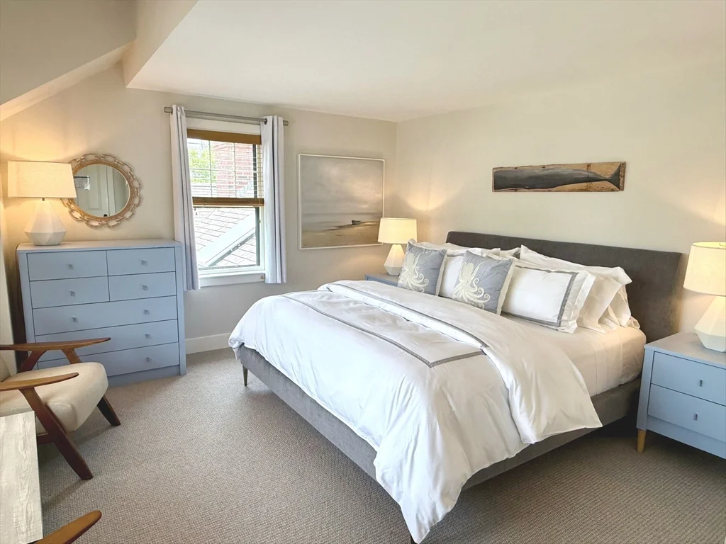 1 Pochick Ave, Nantucket