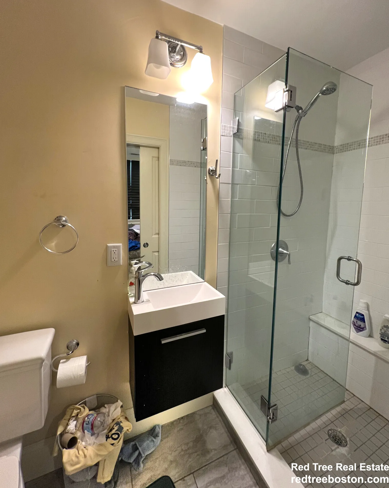 122 Tremont St, Brighton