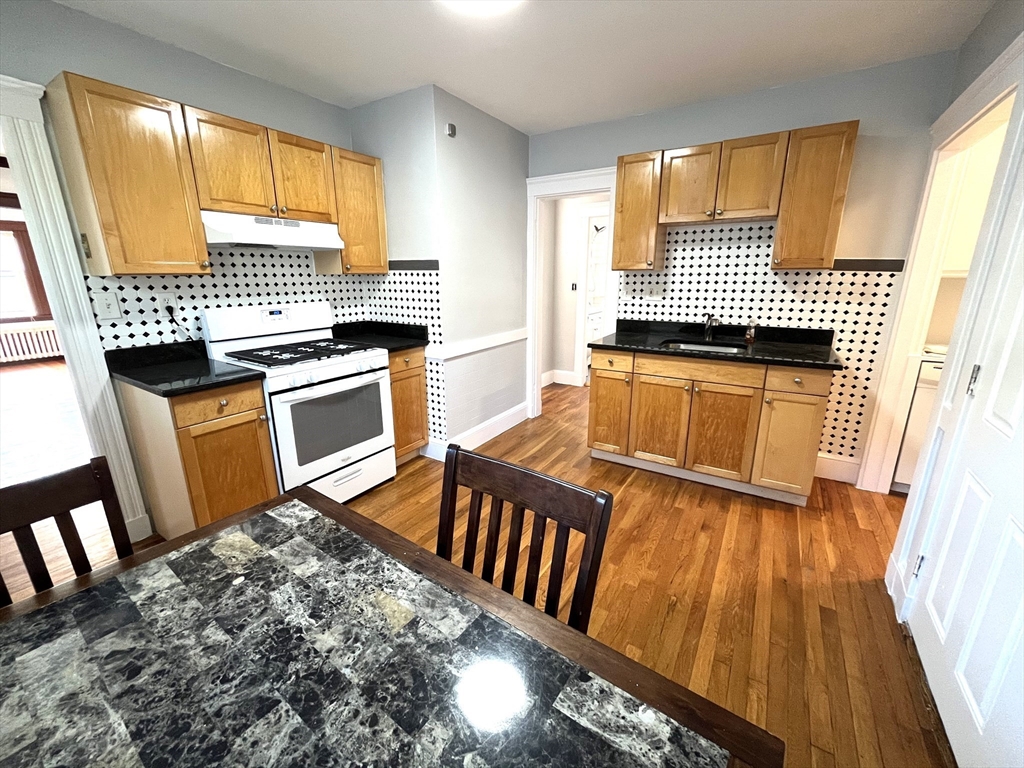 130 Grove St, West Roxbury