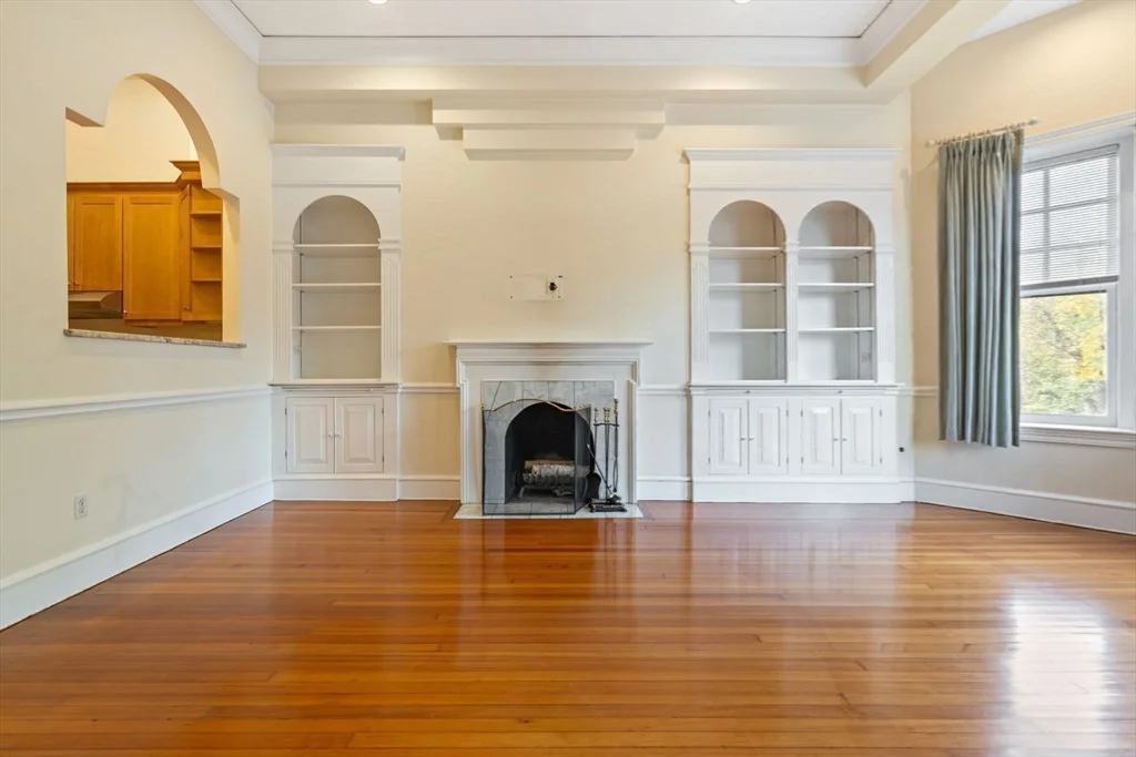 216 Commonwealth Ave, Back Bay