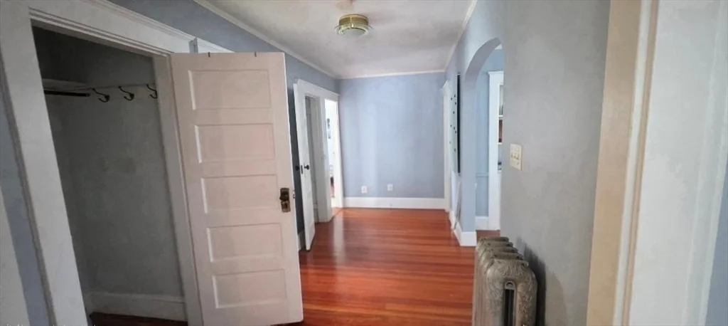 176 Safford, Wollaston