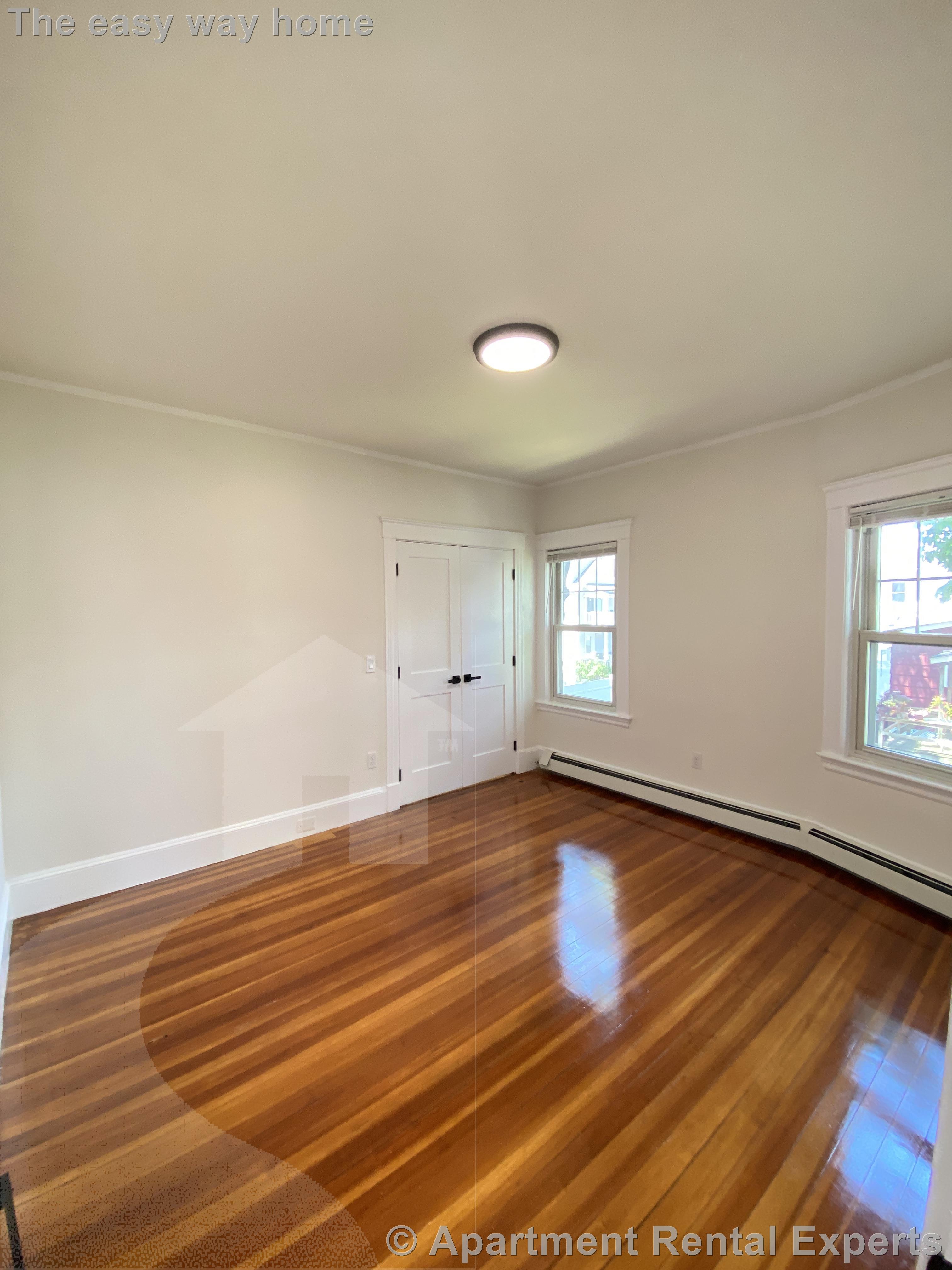 126 Winsor Ave, Watertown Center