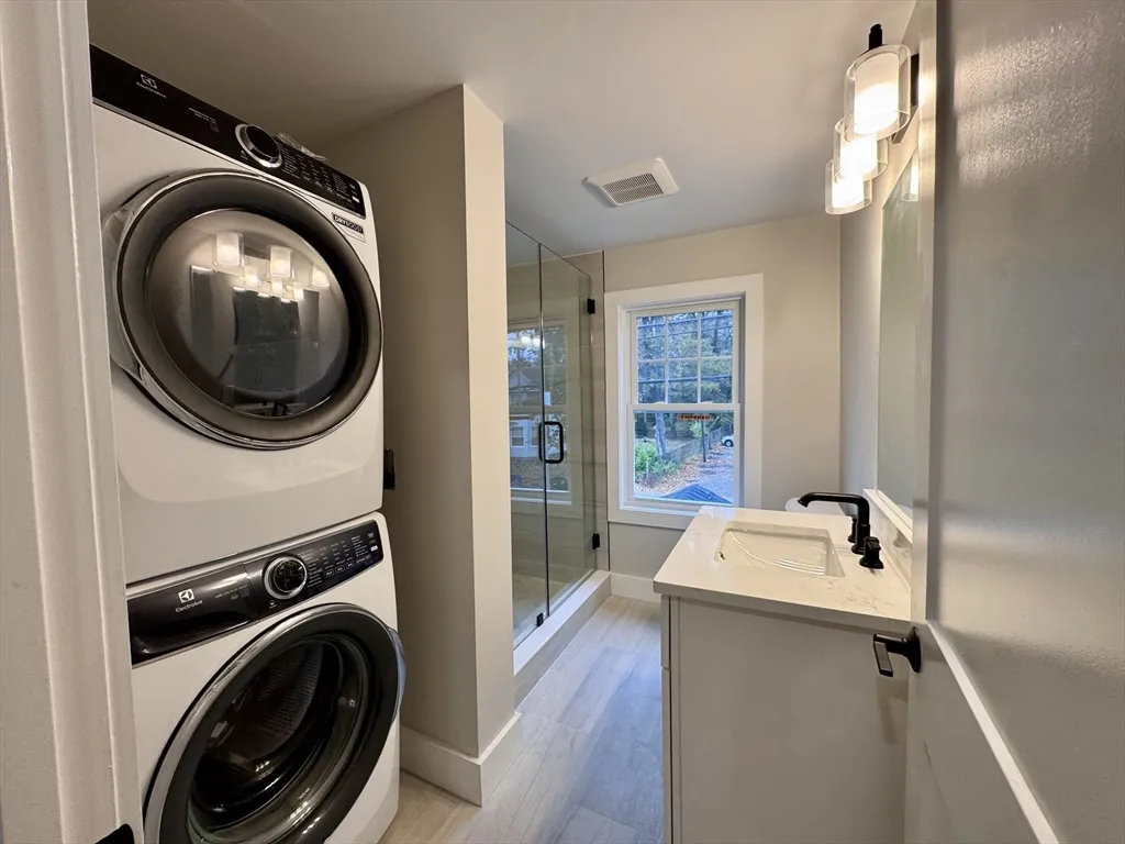 57 Salem St, Reading