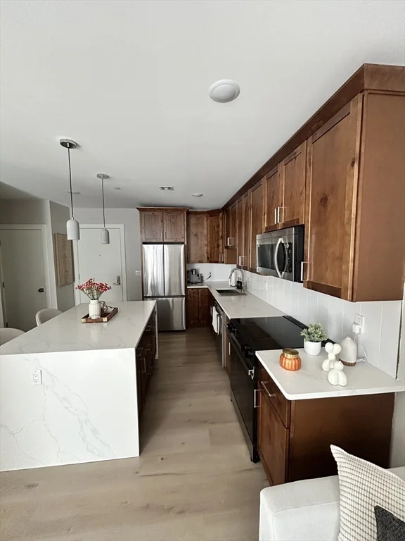 400 W Broadway, South Boston