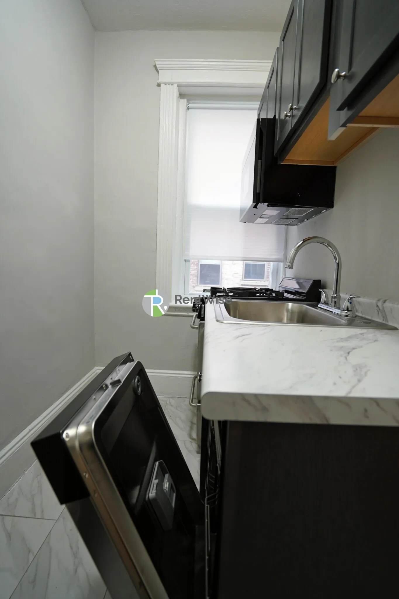 11 Royce Rd, Brighton