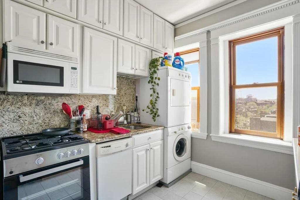 8 Garrison St, Back Bay