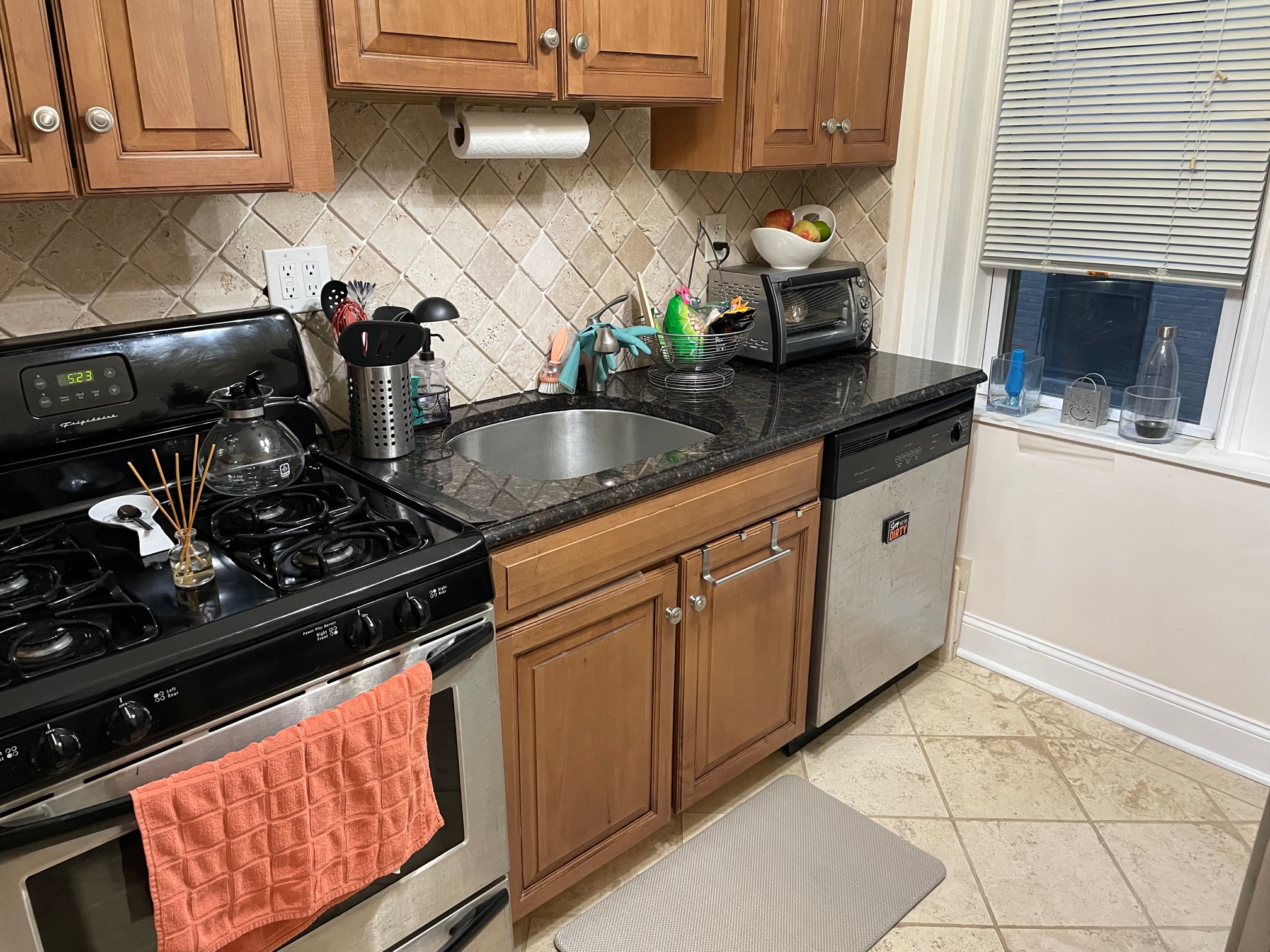 2003 Commonwealth Ave, Brighton