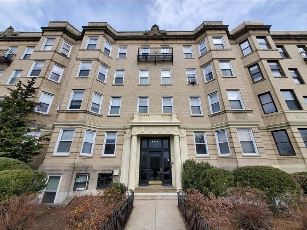 85 Park Dr, Fenway