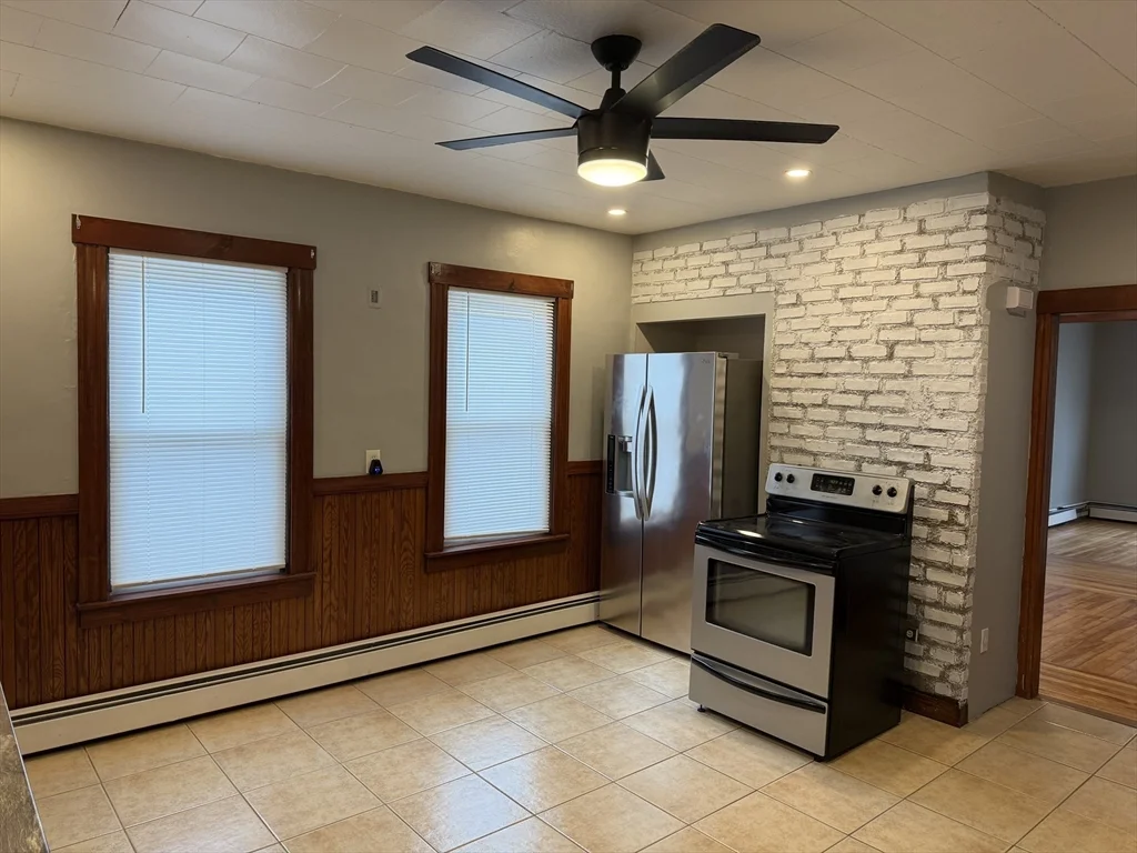 8 Beckman St, Worcester