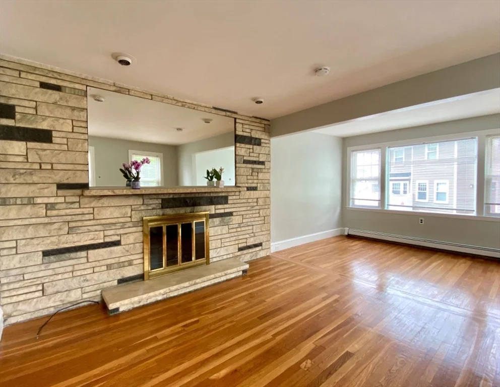 144 Ellison Park, Waltham