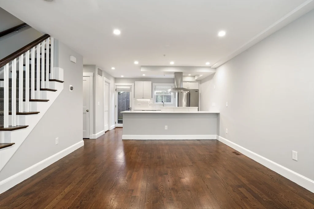 5 Atwood Sq, Jamaica Plain
