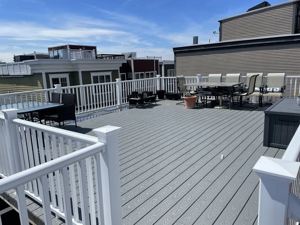 176 Bowen St, South Boston