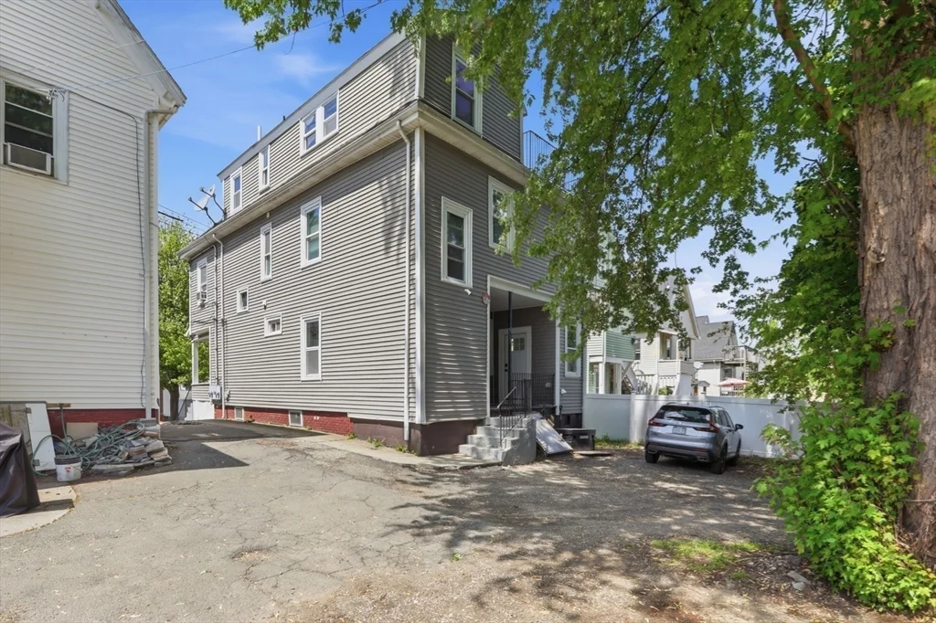 121 Glendale St, Everett