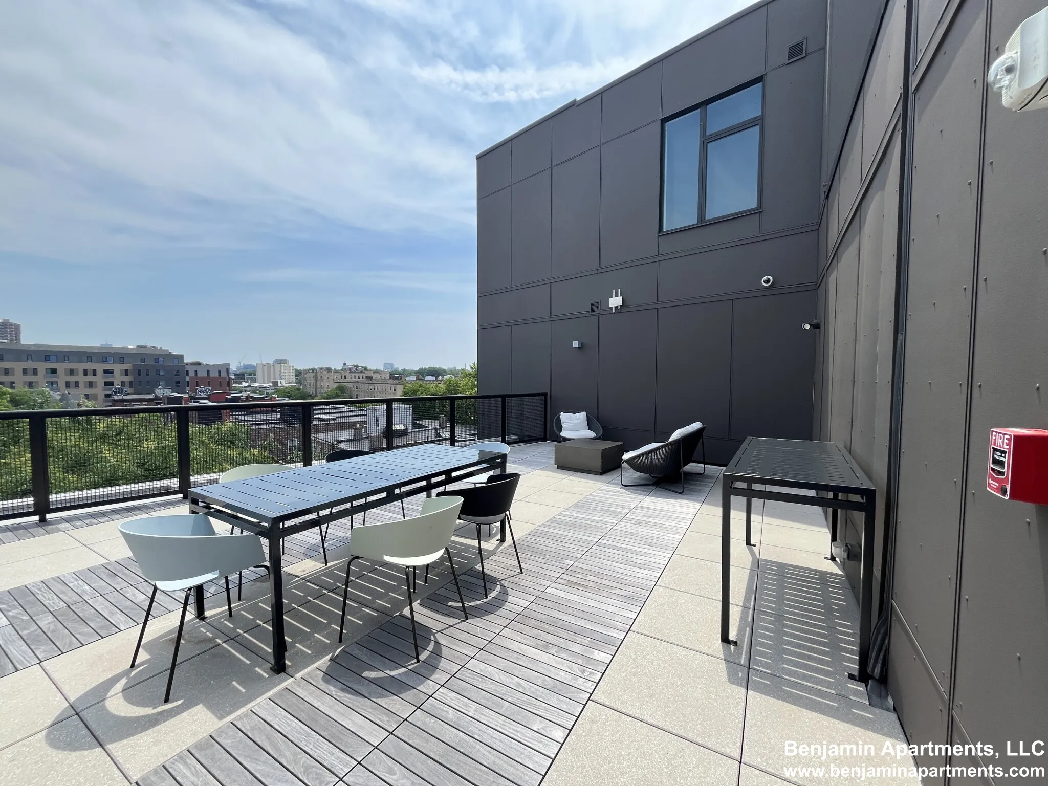 89 Brighton Ave, Allston