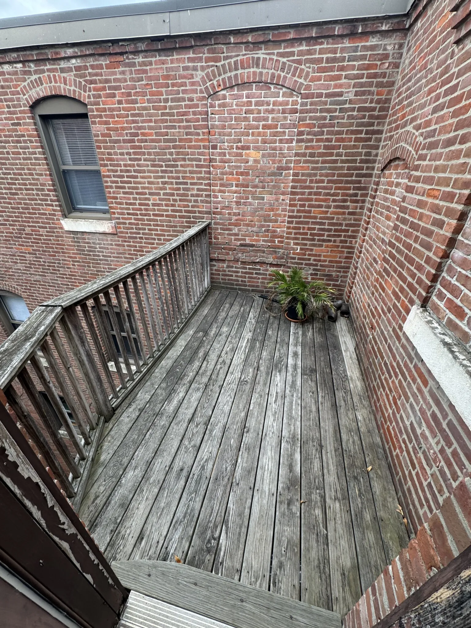 102 Gainsborough St, Fenway