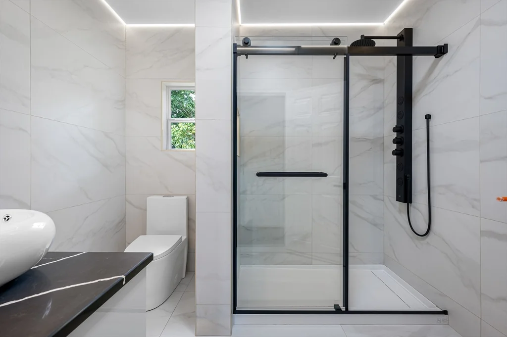 7 Pasadena Pkwy, Worcester