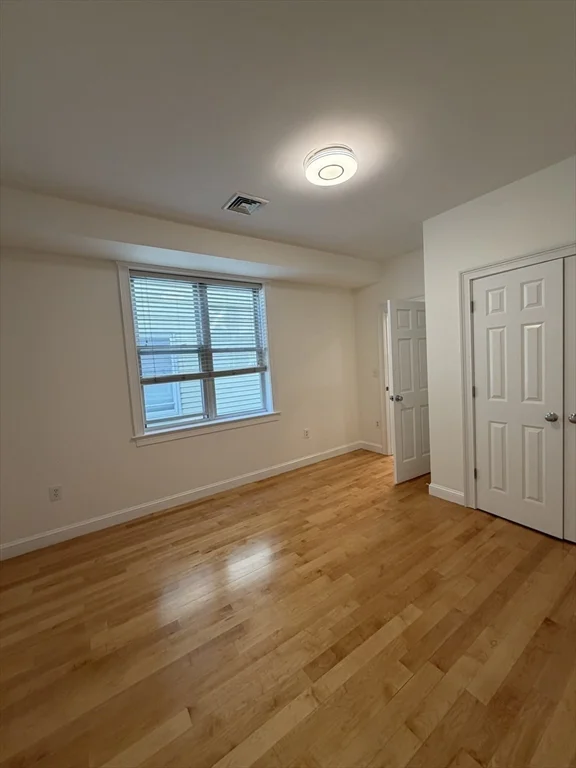 8-10 Howell St, Dorchester