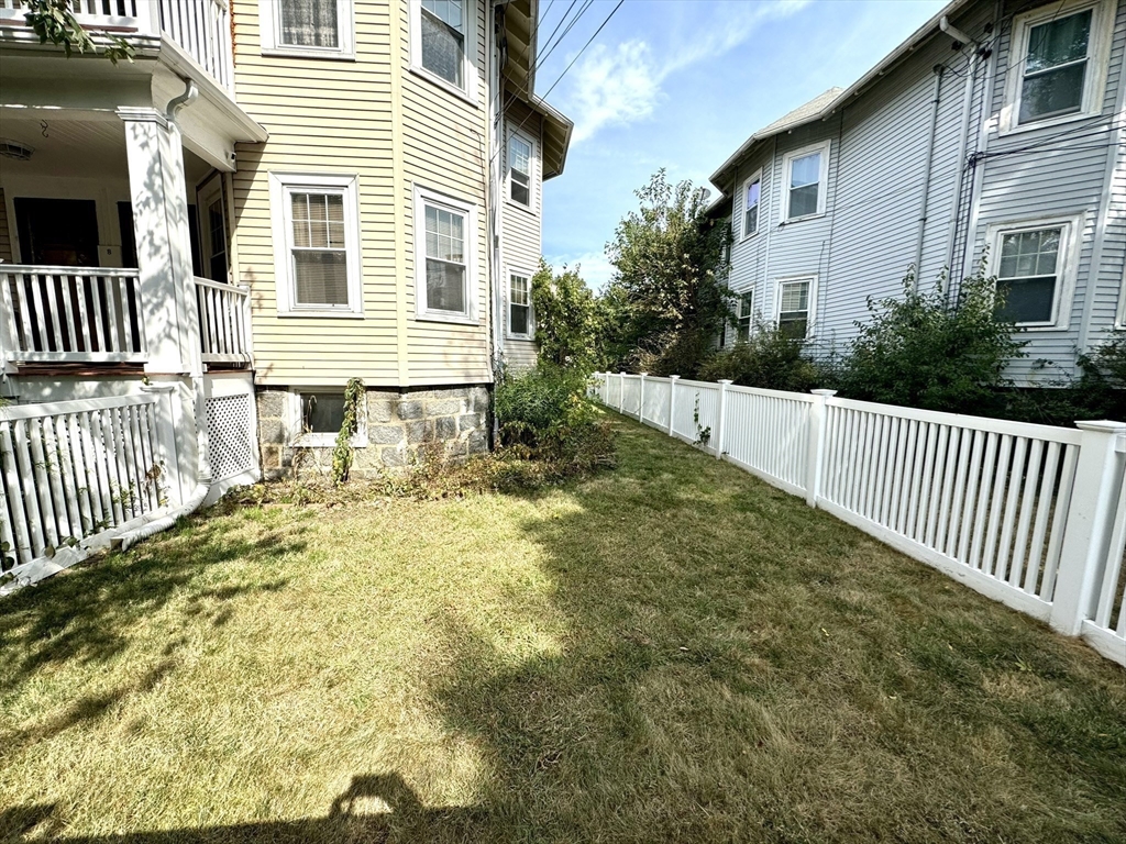 8 Kahler Ave, Milton