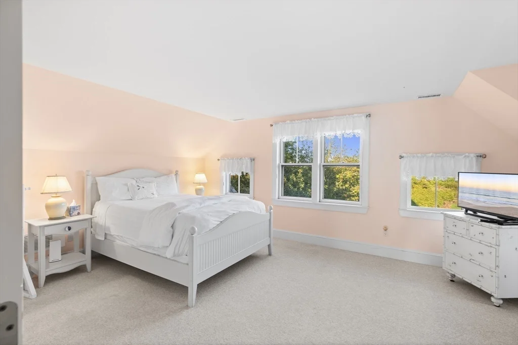 4 Maxey Pond Rd, Nantucket