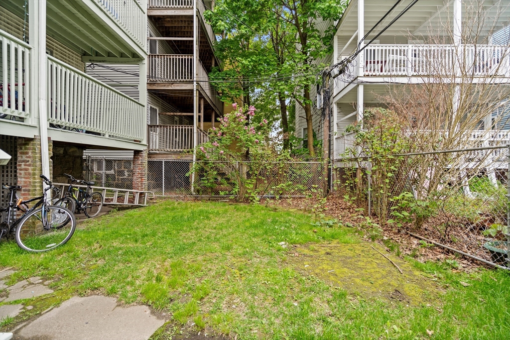 225 L St, South Boston