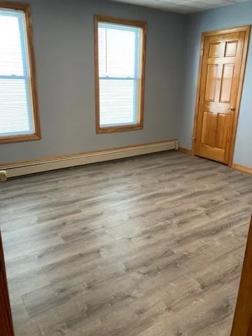 28 Lake St, Ward Two