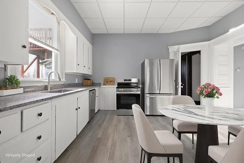 275 Market St, Rockland