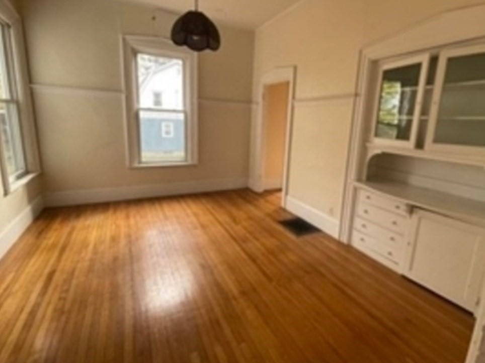 84 Walker St, Newtonville