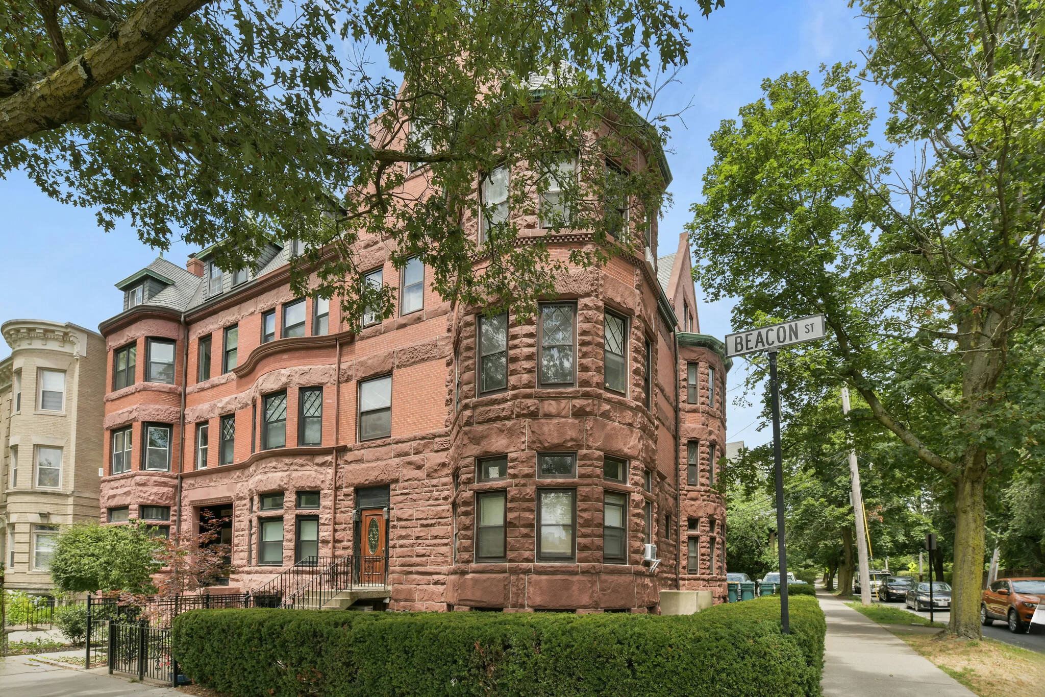 1774 Beacon St, Brookline