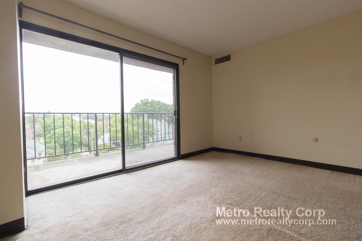 70 Centre St, Coolidge Corner