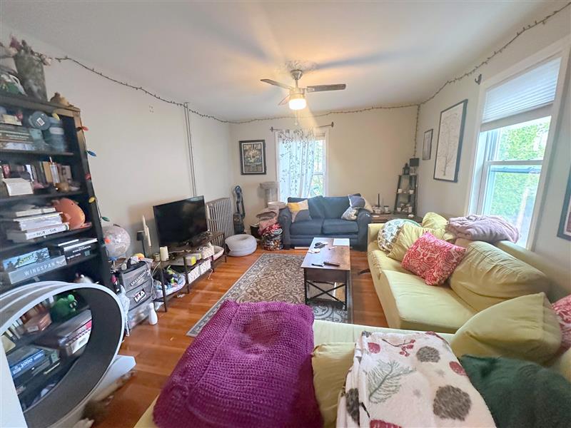 10 Rogers Ave, Powder House Square